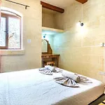 Vilă Ta Guljetta Sleeps 8 With Pool *