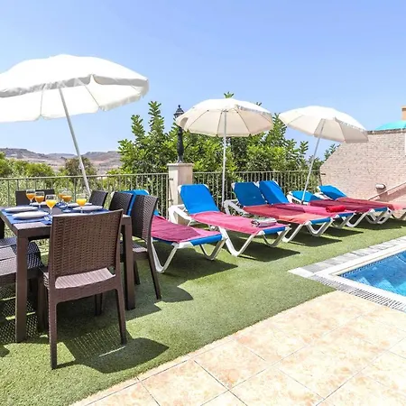 Ta Guljetta 4 Bedroom With Private Pool * Marsalforn