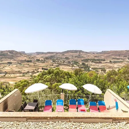 Ta Guljetta 4 Bedroom With Private Pool